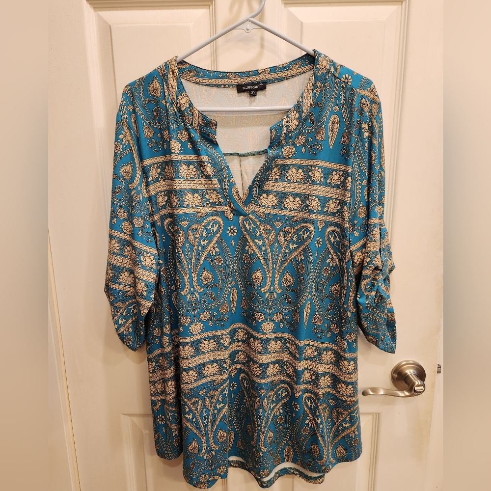 Women's 3/4 length sleeve top